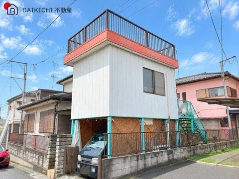 5 minutes on foot to "Ogose" station! A location that is safe for commuting and school!