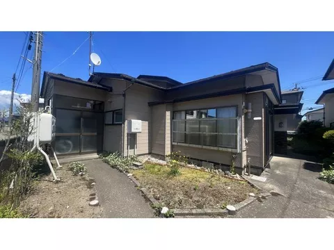 Three supermarkets within a 10-minute walk! A single-story house available for purchase with monthly payments starting from 20,000 yen!