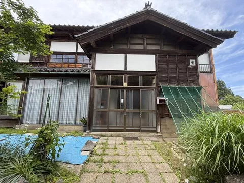 Kashiwazaki City, Oaza Kamijo (Yasuda Station), 2-story, 6DK