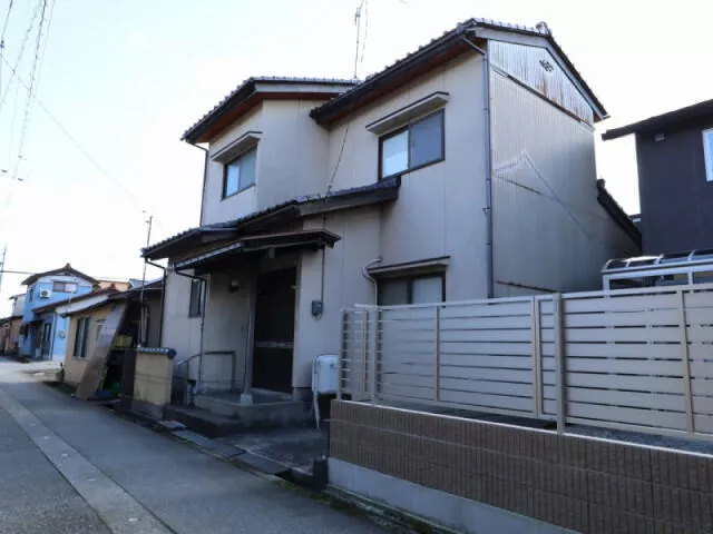 Toyama City, Takazono-cho (Jokawara Station) 2-story building 4DK