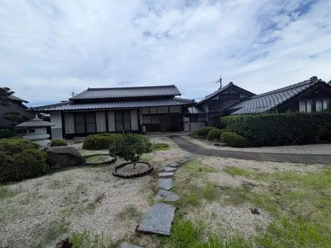 Izumo City Hikawa Town Heikawa (Otsu Town Station) Single-story building 6LDK