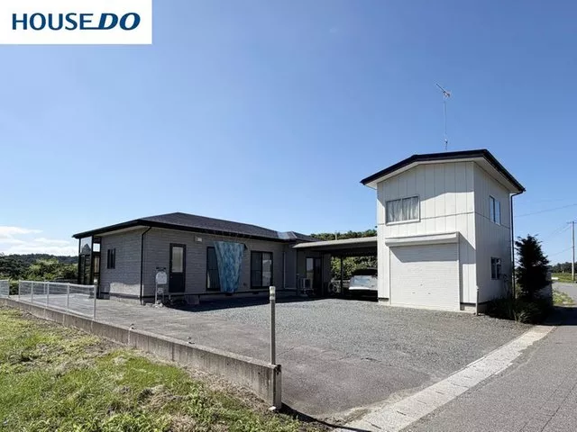 2LDK single-story house ♪ A location where you can enjoy the changing of the seasons!