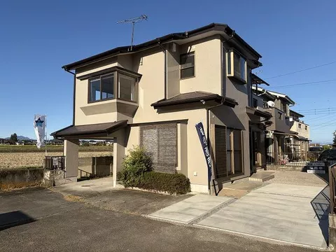 Takasaki City, Rakuma Town (Gunma Yahata Station) 2-story building 4LDK