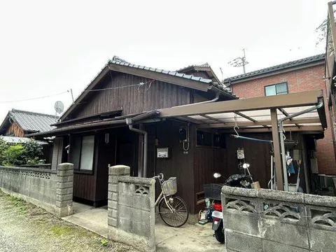 Niihama City, Wakamisucho 2-chome (Niihama Station) 2-story building 4DK