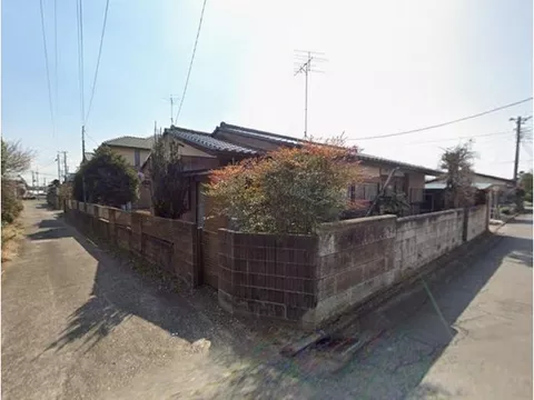 This is a used single-story house with a lot size of 80 tsubo.