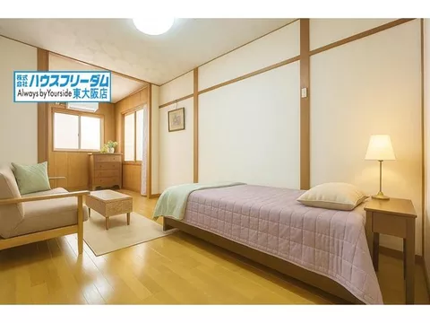 Significant price change♪ ☆ Accepting reservations for viewings ☆ Monthly payments in the 20,000 yen range! Good sunlight due to southwest corner lot!
