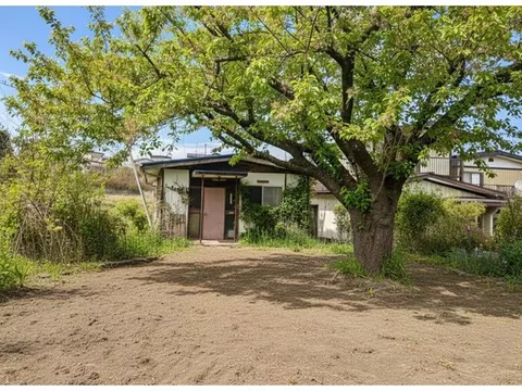 ■72 tsubo land ■Urbanization control area ■Single-story house ■Well water