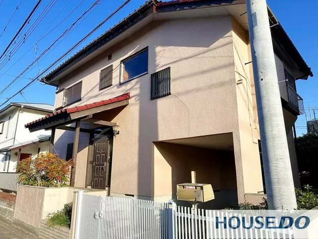 9 minutes by car to Busa Station! 6 minutes on foot to the supermarket! Open year-round, so you can view it anytime♪