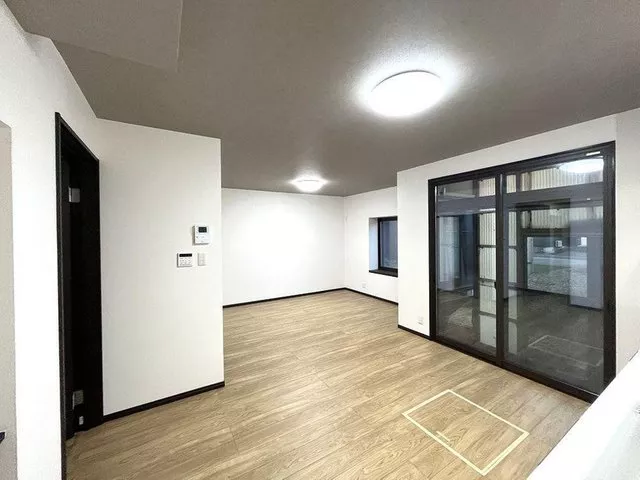 Takai Real Estate☆A property renovated in 2025! Nakato Elementary and Tomoeguri Junior High area!