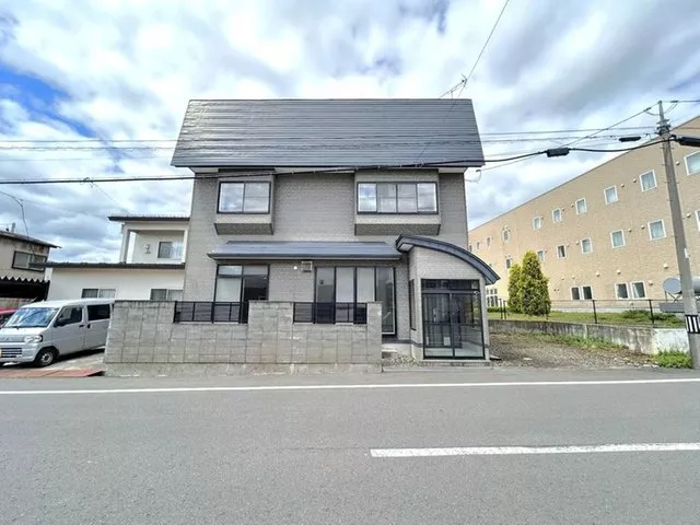 [Open House] Current sale until June 30 / Washroom and toilet have been replaced / 13-minute walk to elementary school
