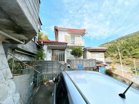 [Open House Scheduled] [Interior and Exterior Renovation Planned] Parking for 1 car. 3LDK two-story house