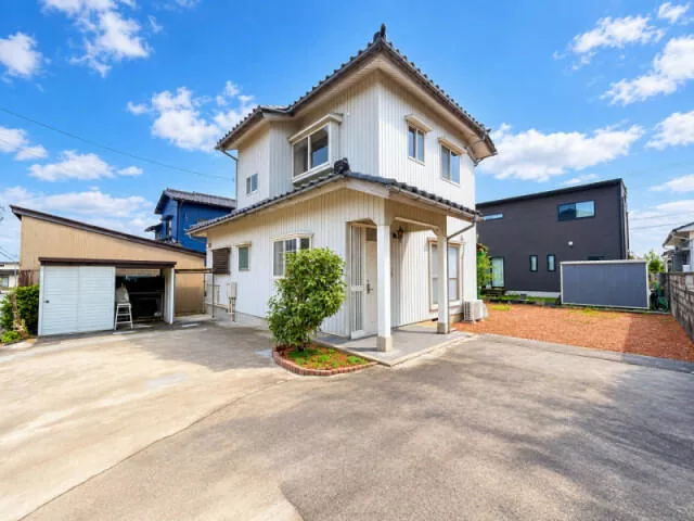 Toyama City, Ishiya (Tsukioka Station) 2-story 3LDK
