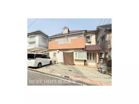 ◆ Would you like to live in a green-rich environment? ◆ Parking space for 4 cars in parallel is possible♪
