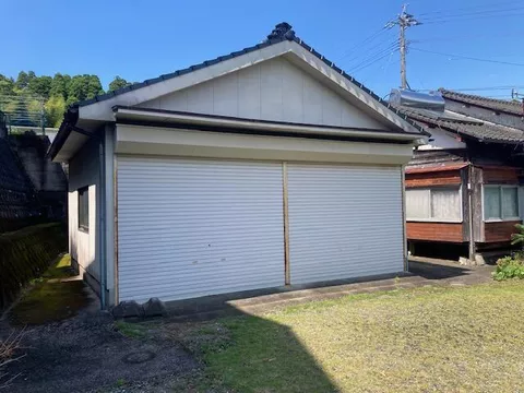 Satsumasendai City, Nakafukura Town (Kumanokoshi Station), single-story building, 5DK