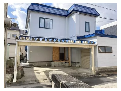 ◆ Convenient access to Asahimachi Street♪ ◆ There are supermarkets and convenience stores nearby!