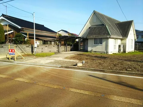 Focus on the triangular roof and user-friendly layout♪ A house where you can enjoy raising children in a spacious environment.