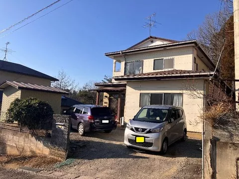 ■ Close to elementary school! A quiet residential area surrounded by greenery.