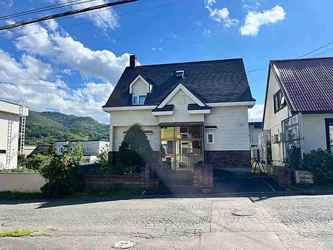 Used single-family home, Otaru City, Hokkaido, Bōyōdai 2-chome 1-7