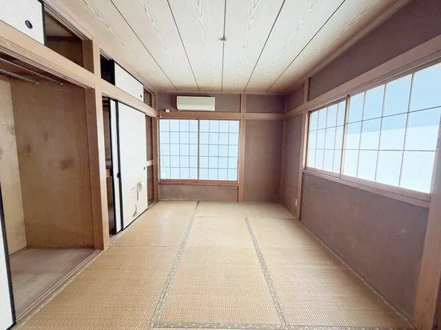 Atsugi City, Nonsui Nishi 2-chome (Hon-Atsugi Station), 2-story, 4LDK