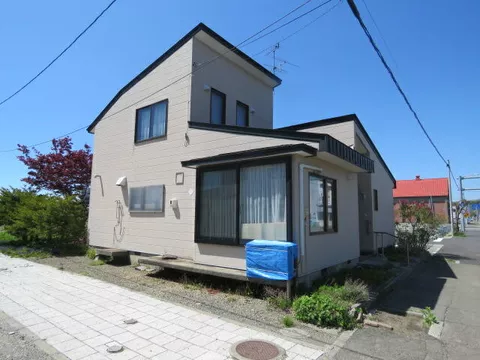 Yubari-gun Kuriyama-cho, Chuo 3-chome (Kuriyama Station) 2-story 3LDK