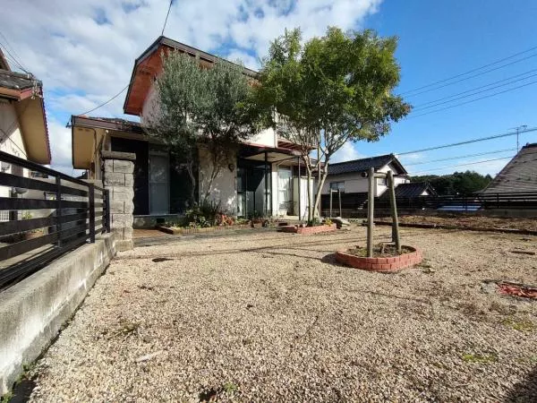 Higashitsuda-cho, Matsue-shi (Matsue Sta.) 2F 3LDK

4,000,000 yen