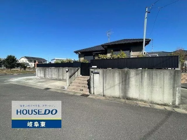 11,480,000 yen single-story 2LDK! Approximately 65 tsubo of land, parking for 2 cars available♪ Living facilities are also abundant!