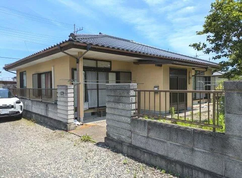 Sakura City, Ujiie (Kamasuzaka Station), single-story building, 4DK