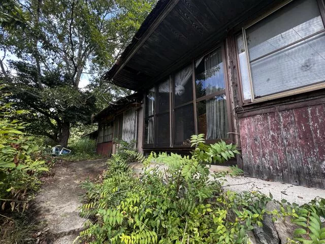 Uda District, Mitsue Village, Oaza Kamisue (Nabari Station) Single-story building 4LDK