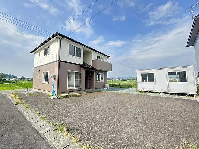 Used single-family home in Kitakami City, Aizato Town, Shimotani