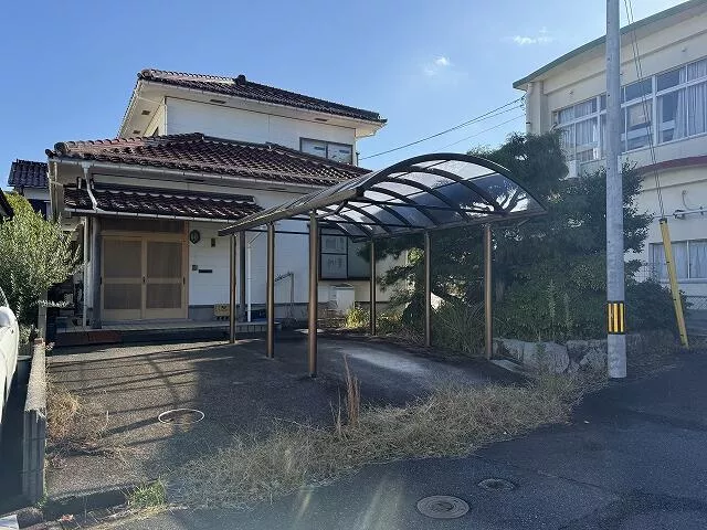 Tottori City, Matsunamicho 2-chome (Tottori Station) 2-story building 6DK
