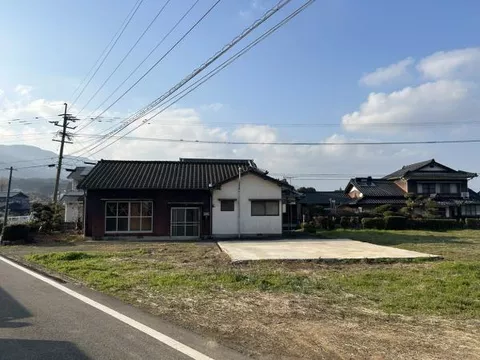 Arida Town, Nishimatsuura District, Kamihon (Kurayado Station) Single-story building 4DK - Image 1
