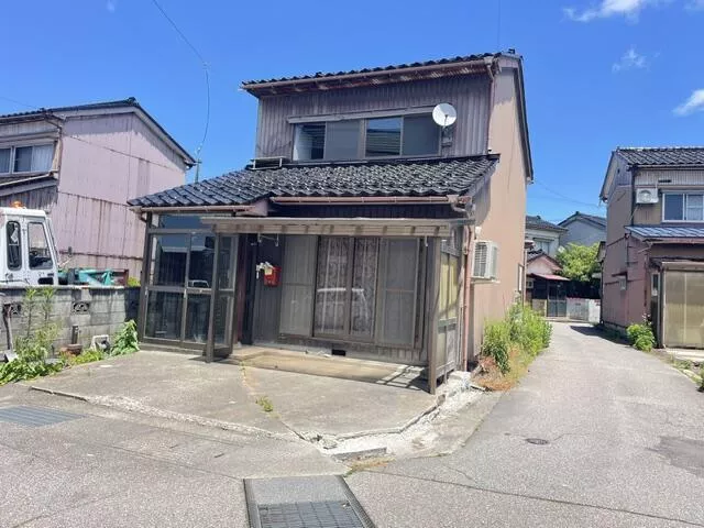 Takaoka City, Kado (Ogifu Station) 2-story building 5K
