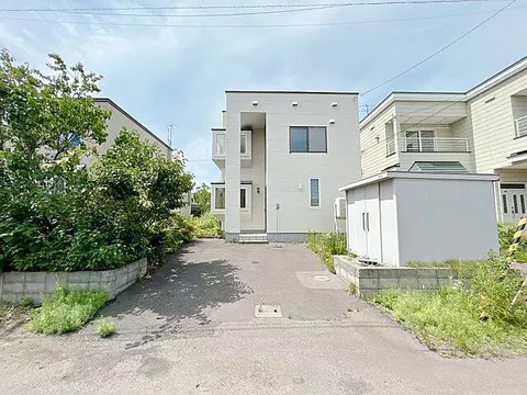 Used single-family home, Ishikari City, Hanakawa Minami 2-jo 5-chome, detached house
