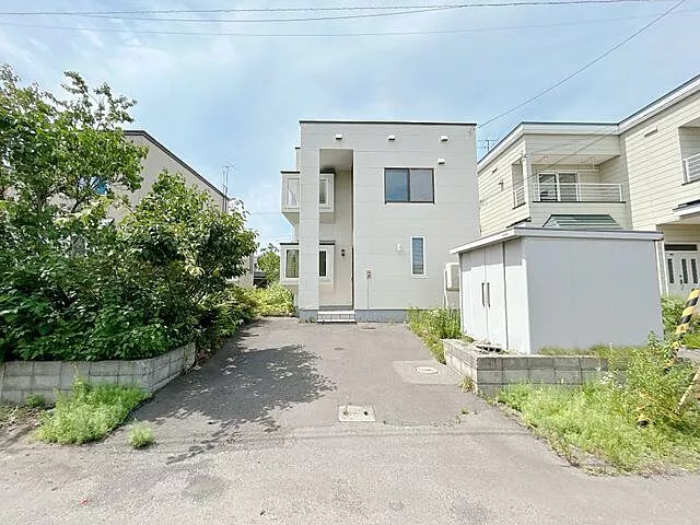 Used single-family home, Ishikari City, Hanakawa Minami 2-jo 5-chome, detached house