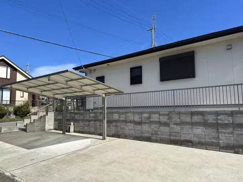 Nabari City Suzuran-dai Higashi 2-bancho (Kikyougaoka Station) Two-story building 2LDK