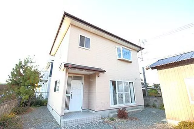 Used single-family home, Hanakawa 2-chome, Hofu City