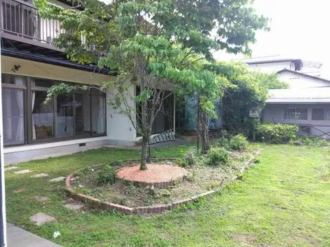 The site is 224 tsubo. Comes with a studio that was previously a photo studio. Iida City vacant house bank