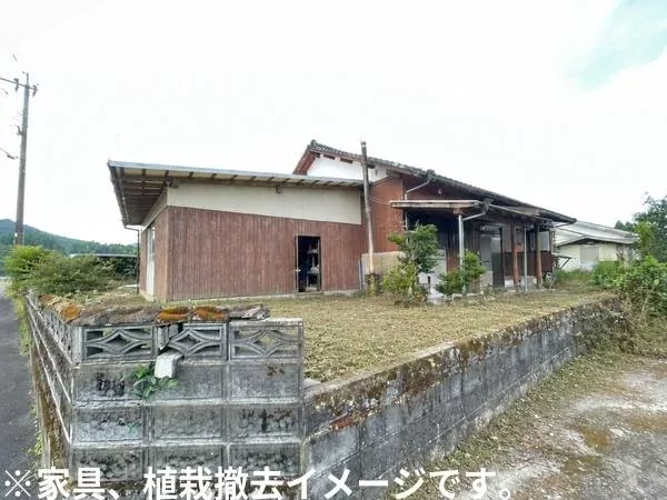 Miyakonojo City, Yamanokuchi Town, Tomiyoshi (Yamanokuchi Station), single-story building, 3K