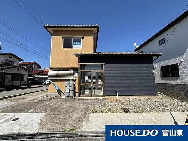 Used single-family home Hongo Town Used house