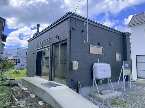 Hirosaki City, Oaza Nabekko 2-chome (Nabekko Station) Single-story building 1LDK
