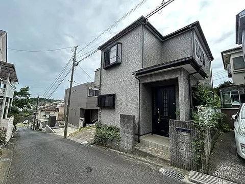 Used single-family home in Sakurashi Ikutani