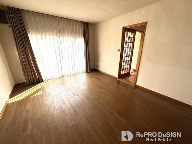 ■ Constructed by Higashi Nihon House! ■ Parking for 2 cars included! ■ Convenient with warm water washing toilet seat!