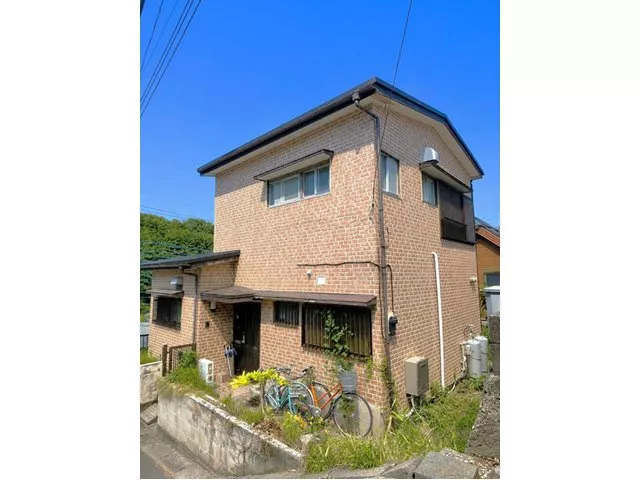 Good view, lighting, and ventilation; spacious corner lot over 46 tsubo; quiet residential area