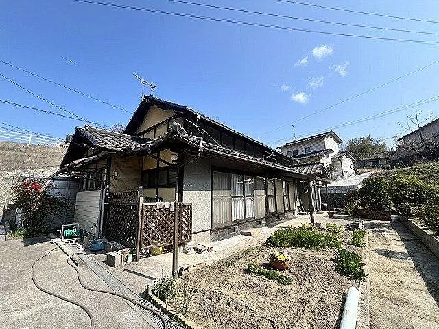 Used single-family home in Fukuyama City, Hikino Town