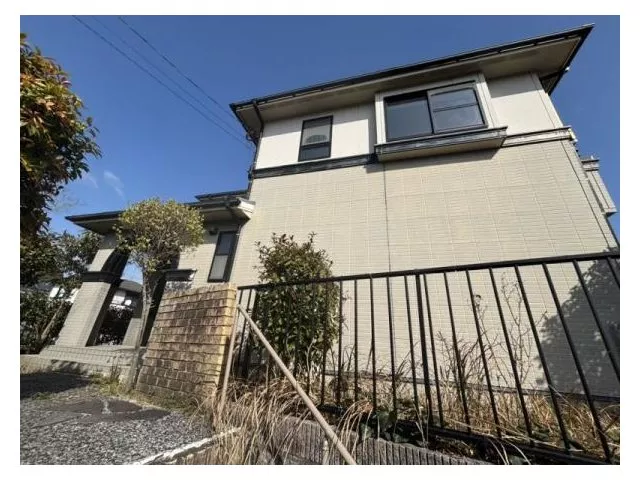 ☆Nishitetsu Bus "Koryodai Chuo Park Mae" stop about a 5-minute walk!☆ 2-story building! 4LDK!☆