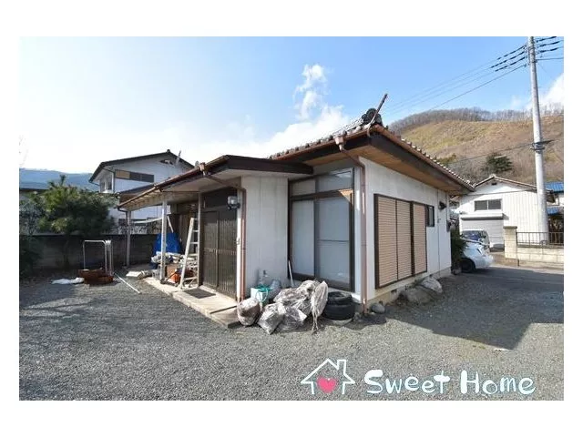 Ideal for country living ♪ Easy-to-live single-story house ♪ Parking space for 3 cars available ♪