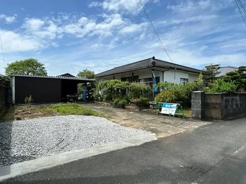 [Open House] Current sale / Single-story house / Parking for 3 cars available / Garden space available / Quiet residential area /