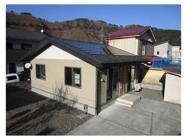 Tours】Sales as-is / Move-in by the end of the year / Flat roof / New earthquake-proof / Parking for 3 cars / Garden space for 2 cars