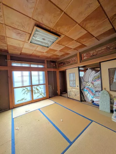Azuma District, Tsumagoi Village, Oaza Ashioda (Manza-Kazawaguchi Station) 3-story building 7DK - Image 4
