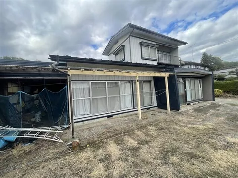 Sannohe County, Gonohe Town, Oaza Ougita, 2-story building, 6DK